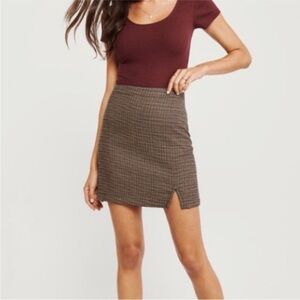 Abercrombie & Fitch Houndstooth Mini Skirt Size Medium